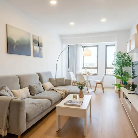 Apartament Elegant La Naval *